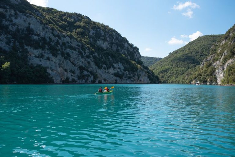 En canoë dans les du Verdon La Perle du Verdon