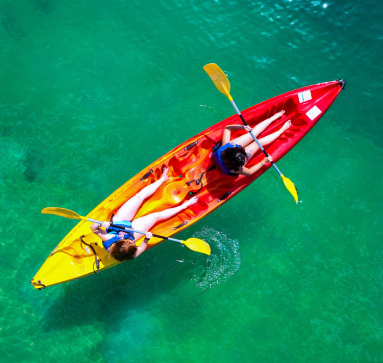 Canöes-kayaks vu du ciel
